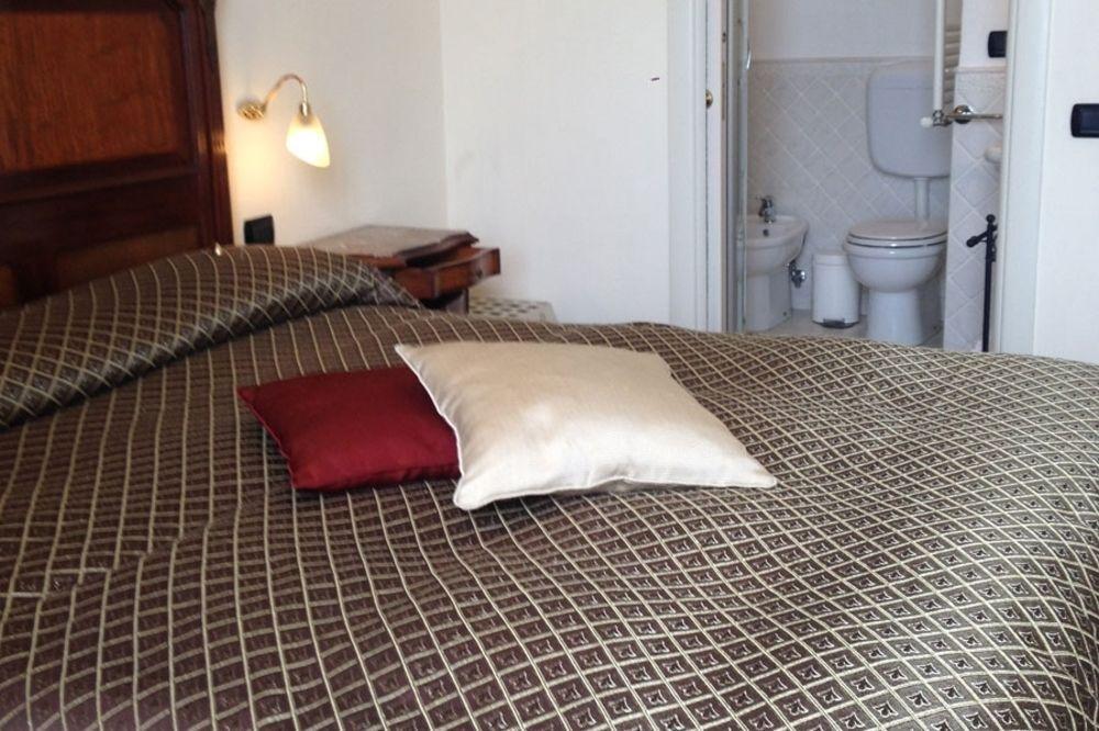 Bed and Breakfast La Dimora Dei Baroni Neapol Exteriér fotografie